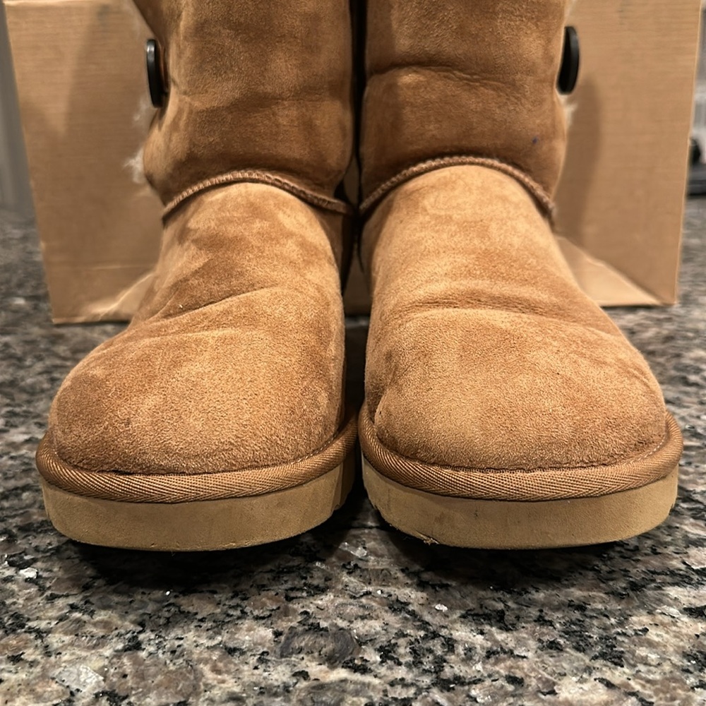 UGG Bailey Button boots - Picture 7 of 8